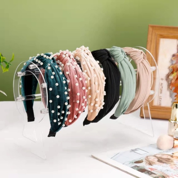 Accessories - 🦋2/$26 Set of 2 pearl knotted headbands